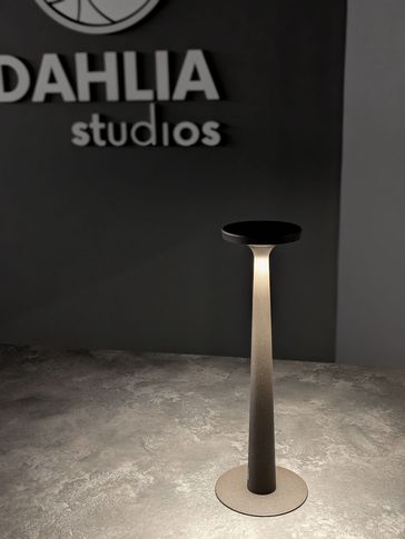 Open Space in stile minimal di 120 di Dahlia Studios