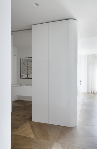 Soggiorno in stile contemporaneo di 20 di Michela Cordisco Studio