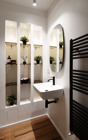 Bagno di Servizio in stile contemporaneo di 4 di kkarchitecture Bagno di Servizio in stile contemporaneo di 4 di kkarchitecture