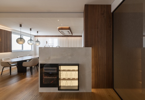 Open Space in stile contemporaneo di 52 di Francesco Cardano Interior Designer