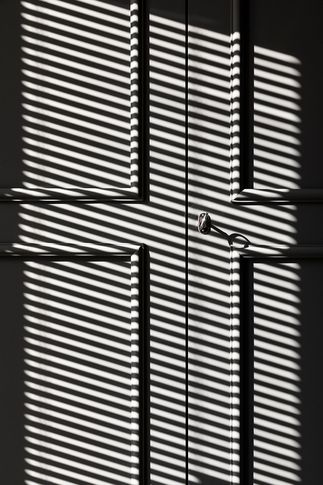 Camera da Letto in stile contemporaneo di 20 di Lorenzo Franzi | Fotografia