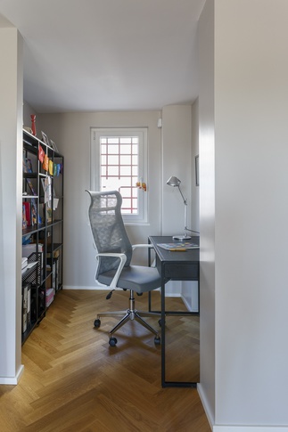Studio in stile contemporaneo di 5 di Valentina Varricchio Architetto