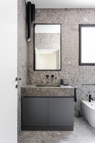 Bagno in stile moderno di 5 di NOMADE ARCHITETTURA