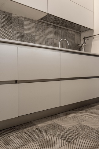 Cucina in stile contemporaneo di 8 di Zelda de Ruvo Architetto