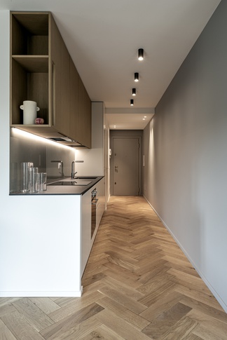 Cucina in stile contemporaneo di 7 di TGA_Studio