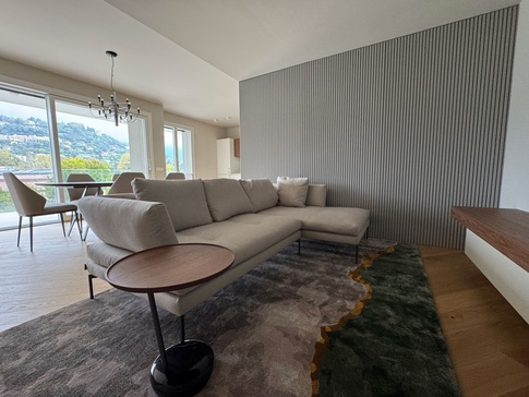 Soggiorno in stile contemporaneo di 40 di Elena Russo Interiors