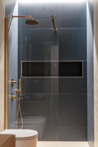 Bagno di Servizio in stile nordico di 4 di Claudia Del Core Architetto Bagno di Servizio in stile nordico di 4 di Claudia Del Core Architetto