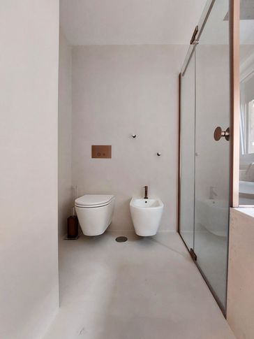 Bagno in stile contemporaneo di 8 di Claudia Cerrelli Design Bagno in stile contemporaneo di 8 di Claudia Cerrelli Design