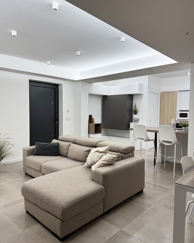 Open Space in stile contemporaneo di 45 di IMA STUDIO