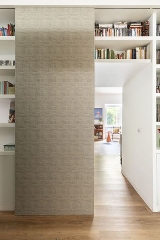 Soggiorno in stile anni '50 di 15 di Francesca Delicato architettura e design