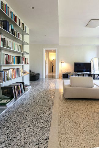Open Space in stile vintage di 28 di COBE architetti