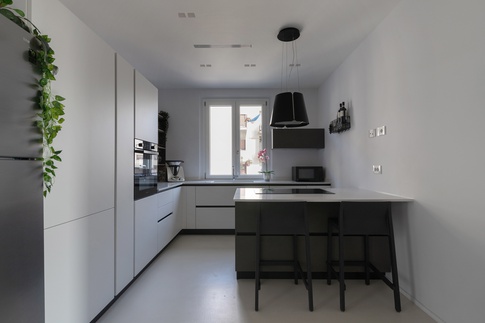 Cucina in stile contemporaneo di 13 di Giuseppe Falcone Architetto Cucina in stile contemporaneo di 13 di Giuseppe Falcone Architetto