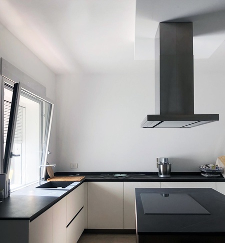 Cucina in stile mediterraneo di 30 di ArchitetturaMastroleo