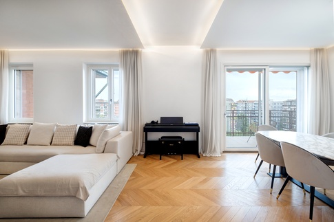 Soggiorno in stile moderno di 35 di Bossi Vigorito Building Interior