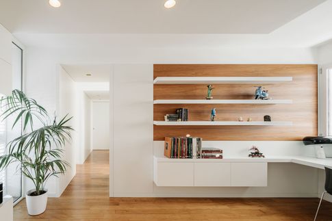 Home Theatre in stile minimal di 20 di domECO