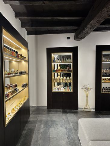 Open Space in stile contemporaneo di 60 di JFD Juri Favilli Design Open Space in stile contemporaneo di 60 di JFD Juri Favilli Design