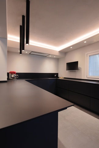 Cucina in stile moderno di 9 di MICHELE VOLPI STUDIO INTERIOR DESIGN