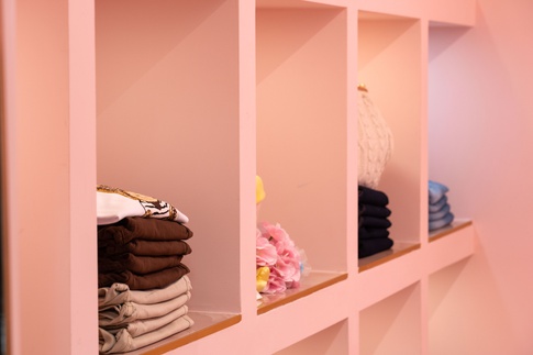 Open Space in stile glamour di 64 di Chiara Brenca