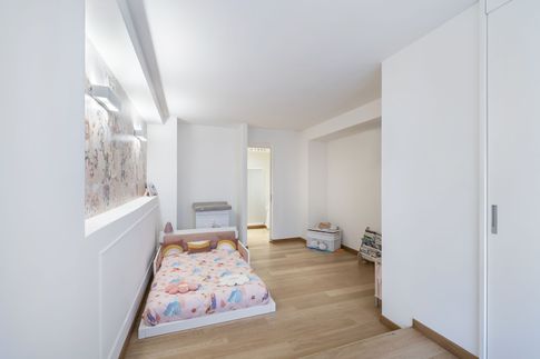 Cameretta Bambini in stile contemporaneo di 19 di Bossi Vigorito Building Interior