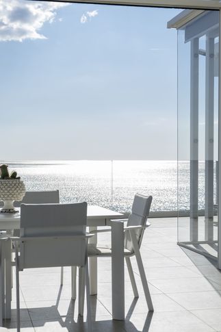 Terrazza in stile contemporaneo di 100 di 13GC_architekt