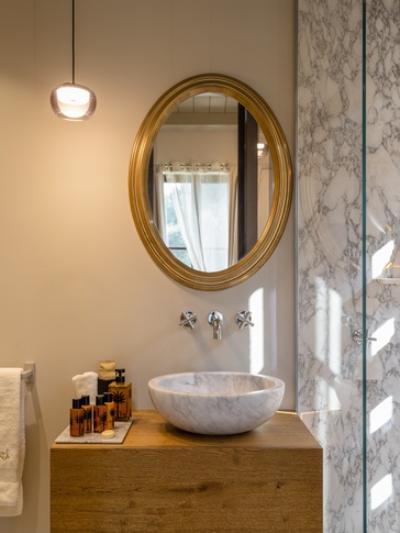 Bagno in stile contemporaneo di 13 di EmmePi Architettura