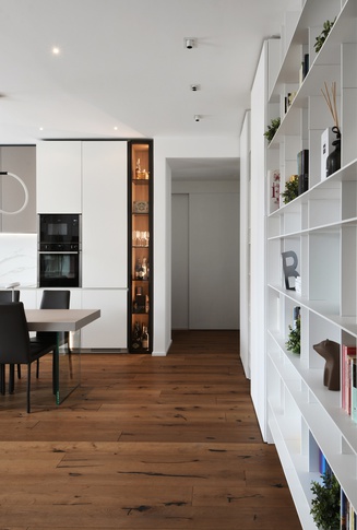 Open Space in stile contemporaneo di 39 di kkarchitecture