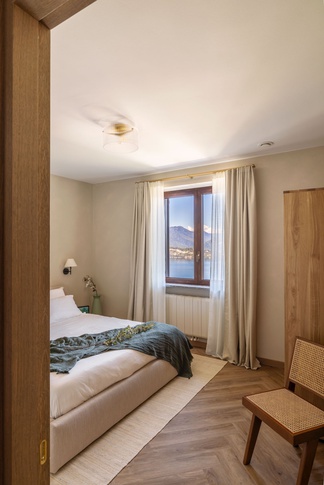 Camera da Letto in stile contemporaneo di 14 di Giulia Dalena Camera da Letto in stile contemporaneo di 14 di Giulia Dalena