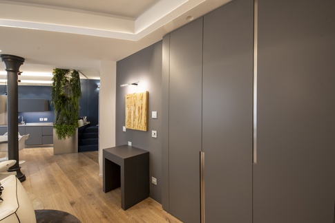 Open Space in stile moderno di 65 di MICHELE VOLPI STUDIO INTERIOR DESIGN
