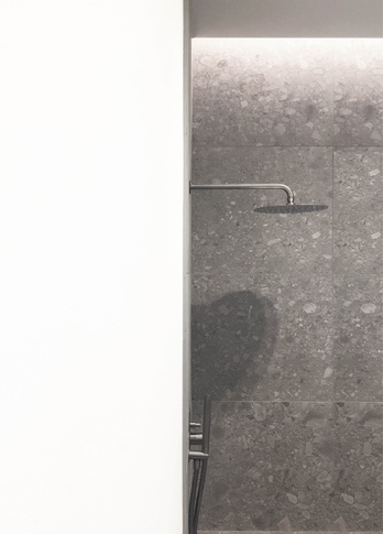 Bagno in stile contemporaneo di 5 di ALP_ARCHITECTURE
