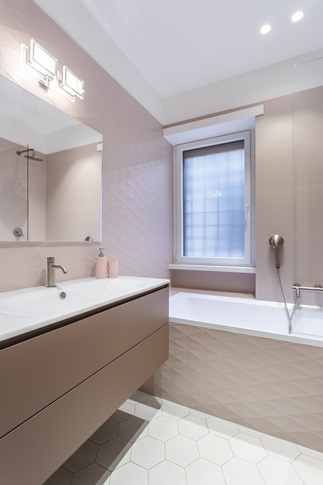 Bagno in stile contemporaneo di 4 di As architettura Bagno in stile contemporaneo di 4 di As architettura