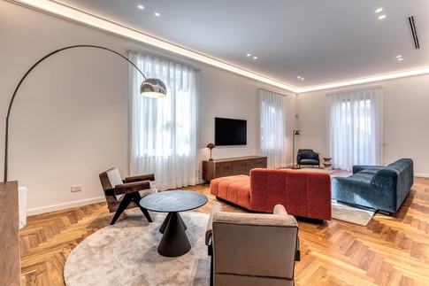 Soggiorno in stile contemporaneo di 60 di MOB Architects