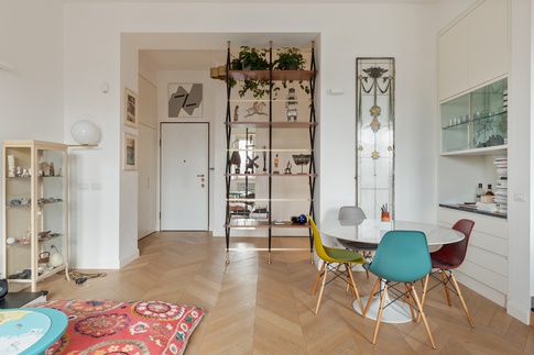 Open Space in stile contemporaneo di 35 di Agostinelli Architetti - Green Interior Design