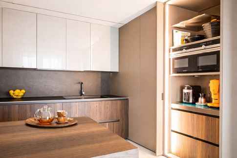 Cucina in stile contemporaneo di 20 di Salvatore Sito Interior Designer