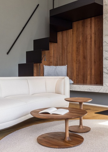 Soggiorno in stile moderno di 48 di Annalisa Carli Architetto