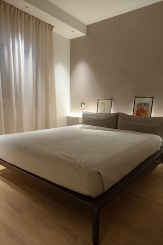 Camera da Letto in stile contemporaneo di 14 di Abitacolo Interni
