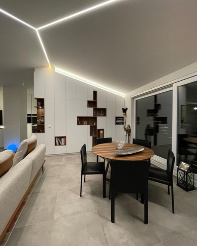 Open Space in stile contemporaneo di 50 di Nido-innerspaces