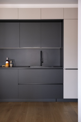 Cucina in stile contemporaneo di 10 di Michela Cordisco Studio