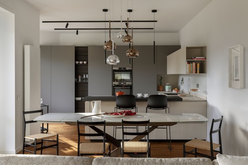 Open Space in stile moderno di 61 di Chantal Forzatti architetto