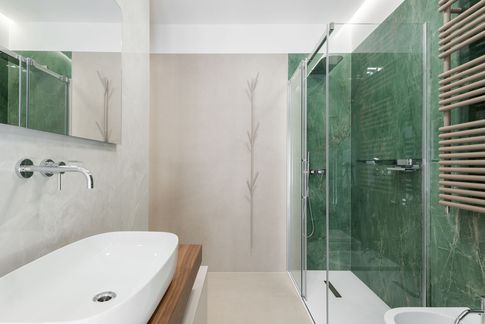 Bagno in stile contemporaneo di 8 di Caprioli Architetti Bagno in stile contemporaneo di 8 di Caprioli Architetti