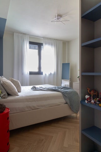 Camera da Letto in stile contemporaneo di 14 di STUDIO CREATIONS - Roberta Tricarico A & D