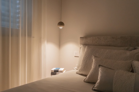 Camera da Letto in stile glamour di 12 di Alessandra Parolini Studio Camera da Letto in stile glamour di 12 di Alessandra Parolini Studio