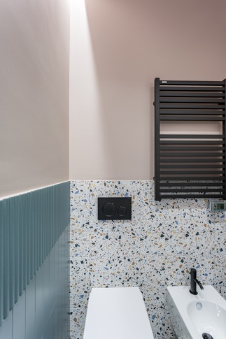 Bagno in stile contemporaneo di 3 di Valentina Varricchio Architetto