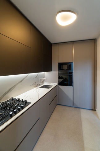Cucina in stile contemporaneo di 9 di LIT-ARCHITECTS
