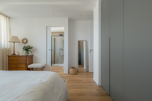 Camera da Letto in stile contemporaneo di 20 di Nicoletta Zanella