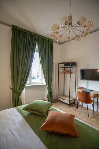 Camera da Letto in stile art deco di 40 di Jerry Caputo & Partners