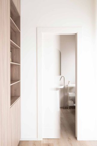 Bagno di Servizio in stile contemporaneo di 3 di valeria ingrao architetto