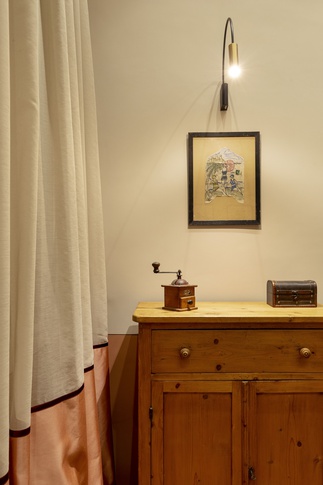 Studio in stile maximalista di 10 di Rachele Biancalani Studio Studio in stile maximalista di 10 di Rachele Biancalani Studio