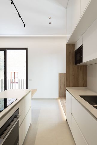 Cucina in stile contemporaneo di 30 di valeria ingrao architetto