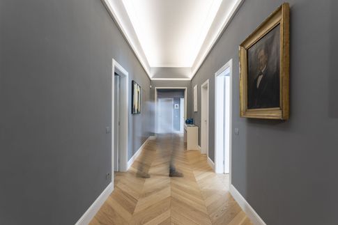 Corridoio in stile eclettico di 27 di Architetto Francesco Franchini