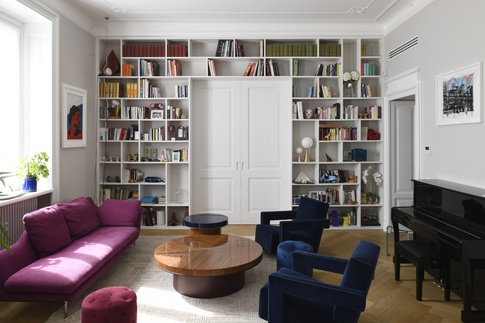 Soggiorno in stile classico di 40 di RGAstudio